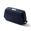 BELLROY Toiletry Kit Navy -Geschäft Für Reiseaufbewahrungsbedarf compressed bellroy edka navy web 01